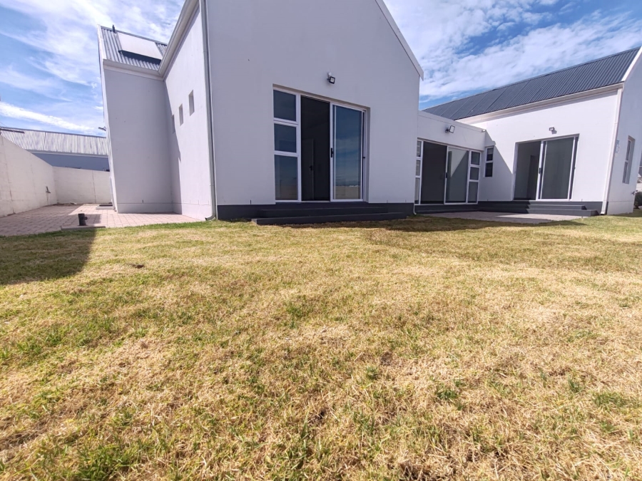 5 Bedroom Property for Sale in Laguna Sands Western Cape